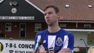 Ne, nije šala: Niželigaš predstavio veliko pojačanje, on na predstavljanje došao u dresu Porta