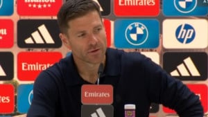 Xabi Alonso čuo šta ga novinari pitaju za Yamala, pa im iskreno odgovorio: "Ne, to nije tačno"
