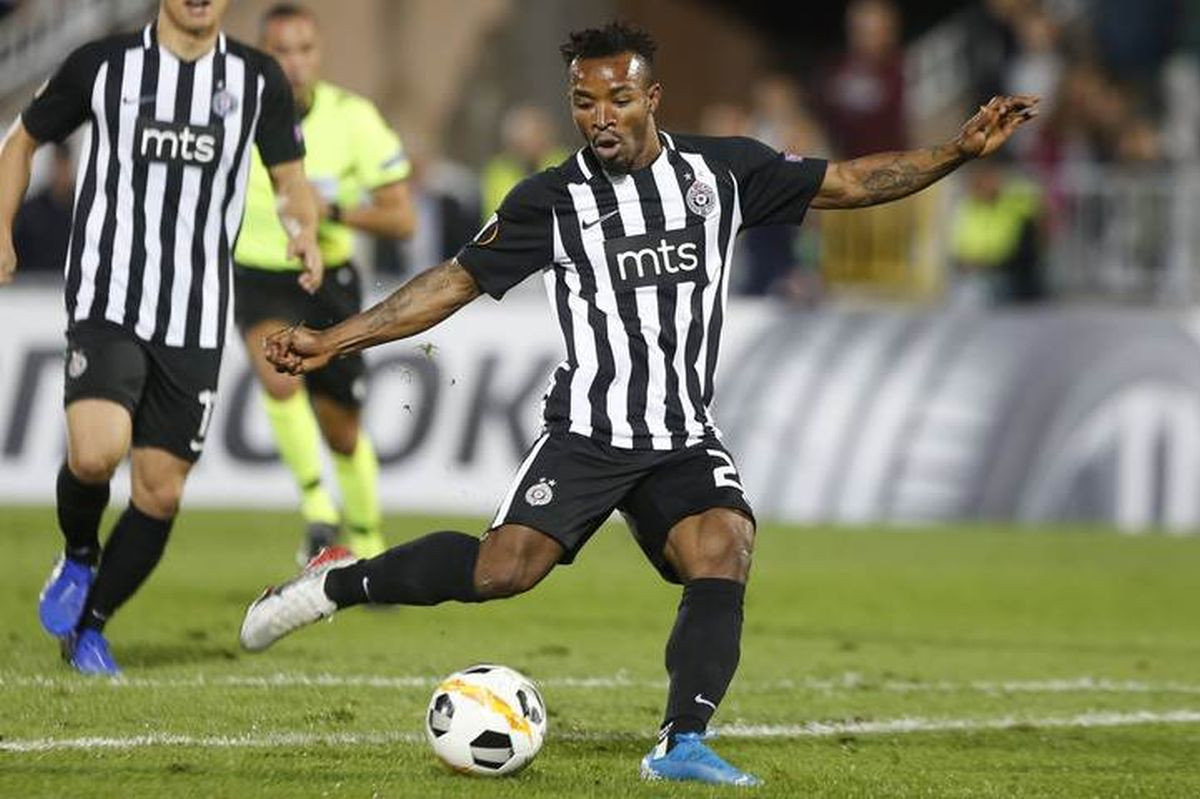 Partizan raskinuo ugovor sa jednim od najboljih fudbalera zbog kršenja klupske discipline Partizan raskinuo ugovor sa jednim od najboljih fudbalera zbog kršenja klupske discipline