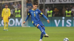 Oglasio se agent Dennisa Hadžikadunića: "Njemu je država sve, igrači imaju problema sa Barbarezom"