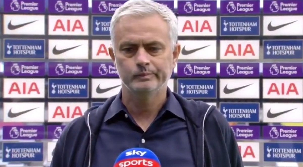 Mourinho jasan: Ako neko ne smije plakati zbog odluka VAR-a, onda je to Manchester United