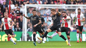 Plavi dio Manchestera slavi kiks Arsenala, Leicester pregazio Wolvese