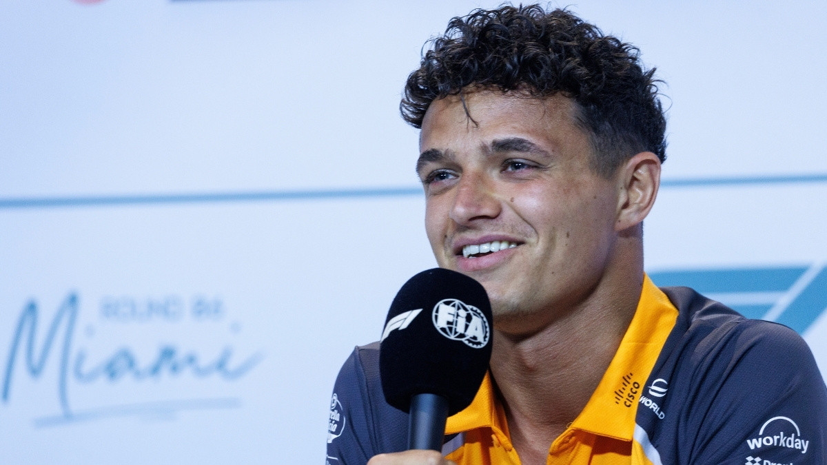 Lando Norris realan nakon trijumfa: "Drago mi je, ali volio bih da se ovo desilo sutra" Lando Norris realan nakon trijumfa: "Drago mi je, ali volio bih da se ovo desilo sutra"