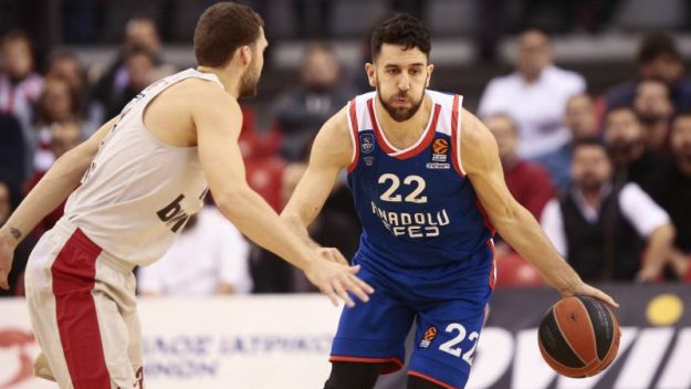 Ništa od Barcelone i Reala: Micić ne ide iz Istanbula