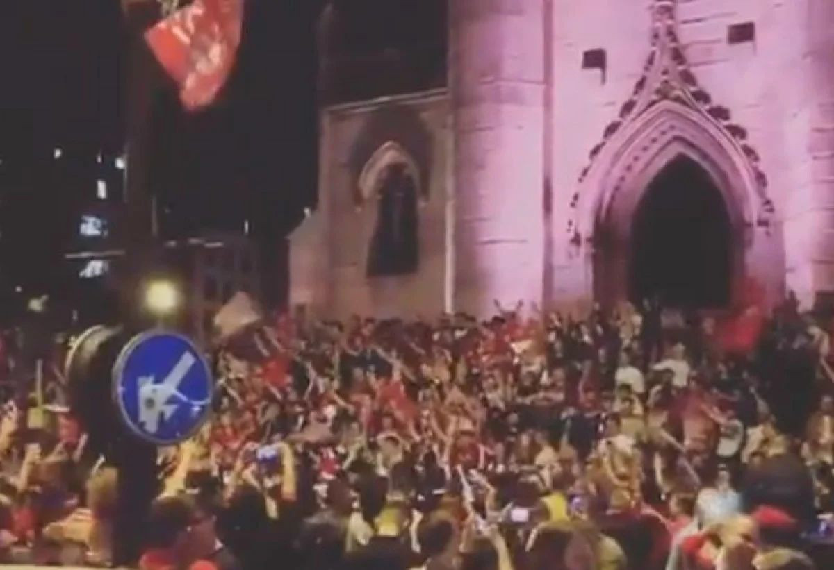 Liverpool osudio navijače zbog lude noći: Takvo ponašanje je neprihvatljivo"