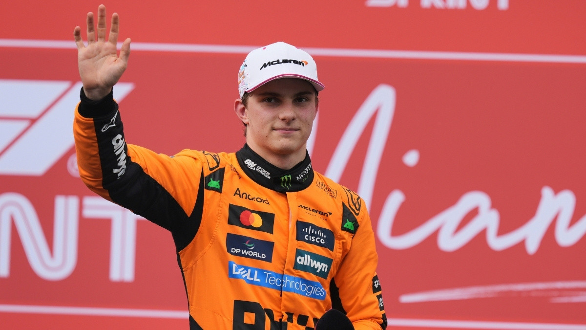 Piastri razočaran nakon sprint utrke: "Učinio sam sve kako treba, ali utrke znaju biti okrutne" Piastri razočaran nakon sprint utrke: "Učinio sam sve kako treba, ali utrke znaju biti okrutne"