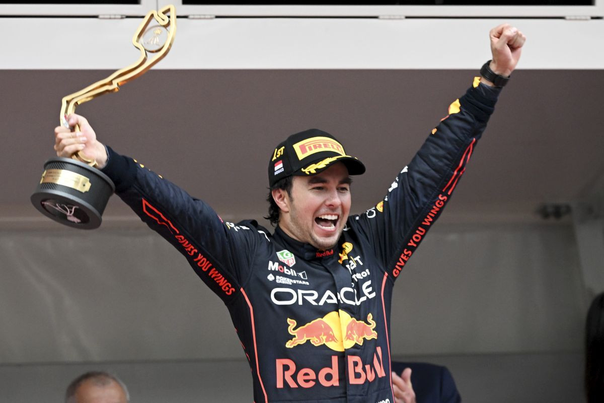 U nedjelju slavio u Monte Carlu, a danas ga Red Bull počastio na najbolji mogući način