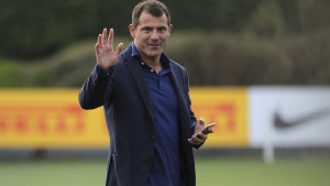 Dejan Stanković postaje trener Crvene zvezde?