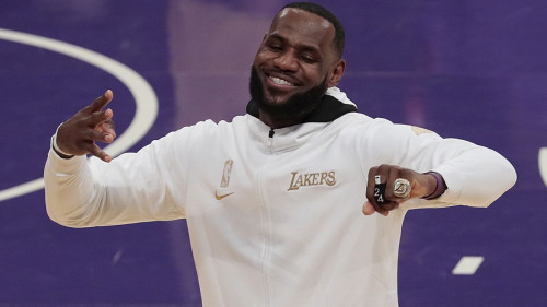 LeBron zamolio legendu da pogleda Bronnyja, a ovaj ostao u nevjerici: Bit će zastrašujuće...