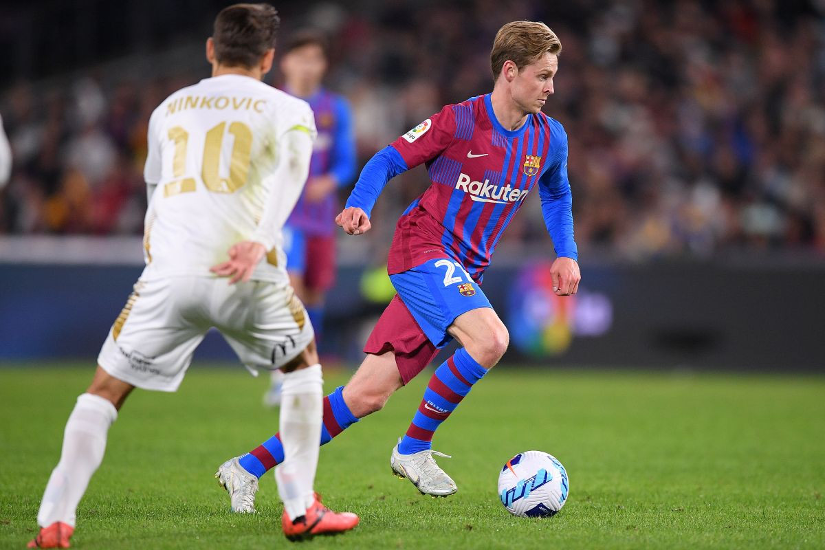 Frenkie de Jong upitan gdje će nastaviti karijeru, za njega ne postoji nijedna dilema Frenkie de Jong upitan gdje će nastaviti karijeru, za njega ne postoji nijedna dilema