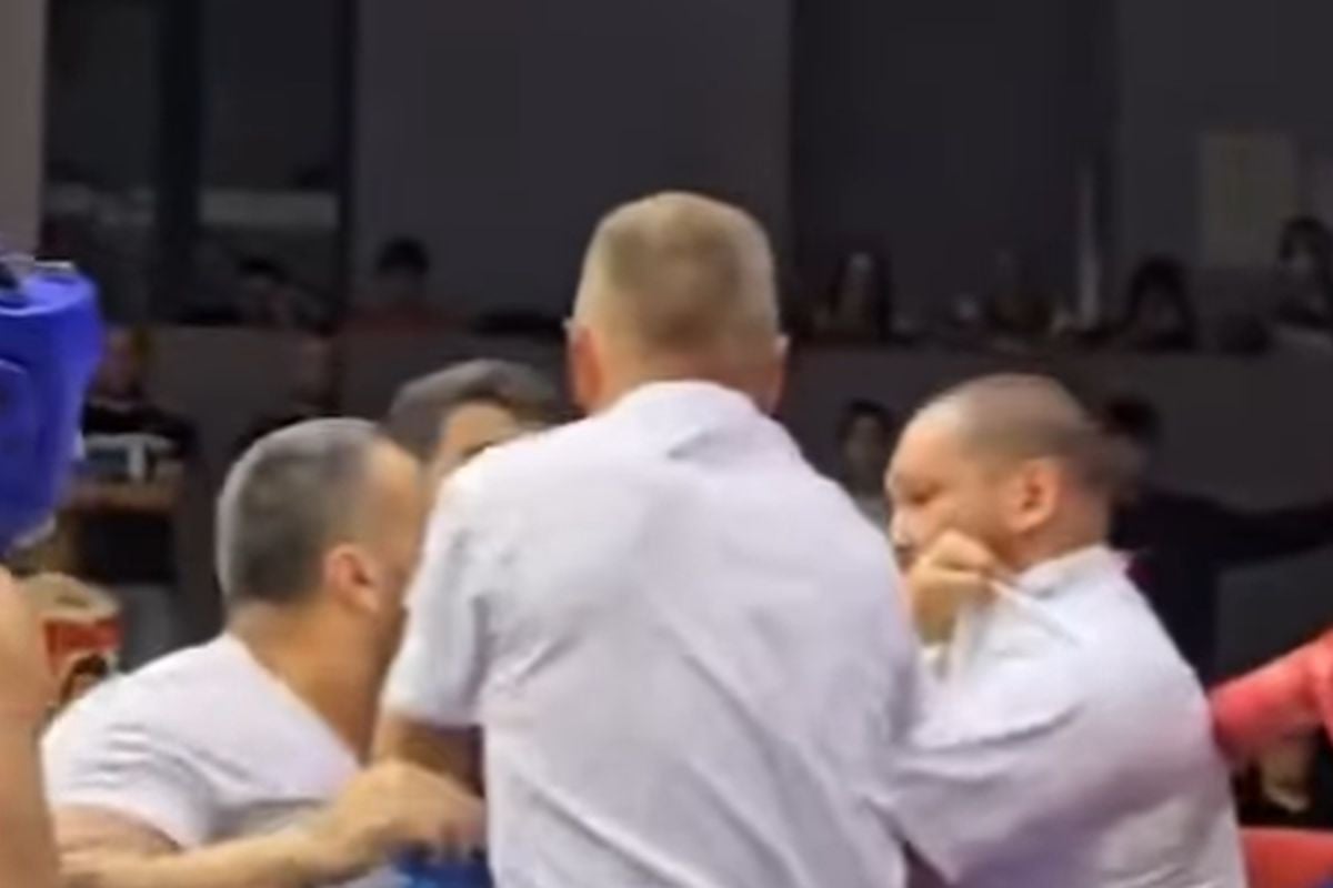 Scene sramote večeras dolaze iz Srbije - Pogledajte trenutak potpunog haosa Scene sramote večeras dolaze iz Srbije - Pogledajte trenutak potpunog haosa