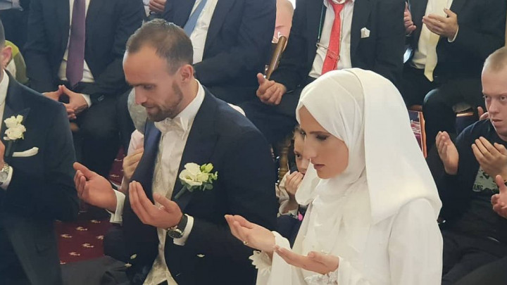 Tukino sudbonosno "da" kroz objektiv kamere