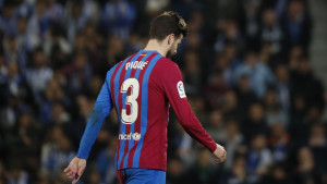 Xavi ga prekrižio, a Pique se onda obratio Laporti: "Samo naprijed, igrat ću kao starter!"