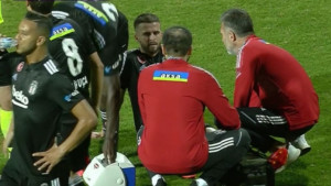 Bešiktaš doživio prvi poraz u prvenstvu, Miralem Pjanić napustio teren zbog povrede
