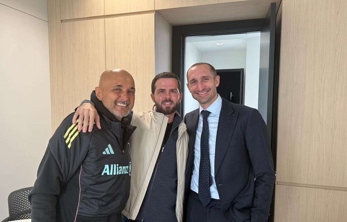 Miralem Pjanić posjetio bivši klub, "pljušte" komentari navijača Juventusa: "Najveća greška..."