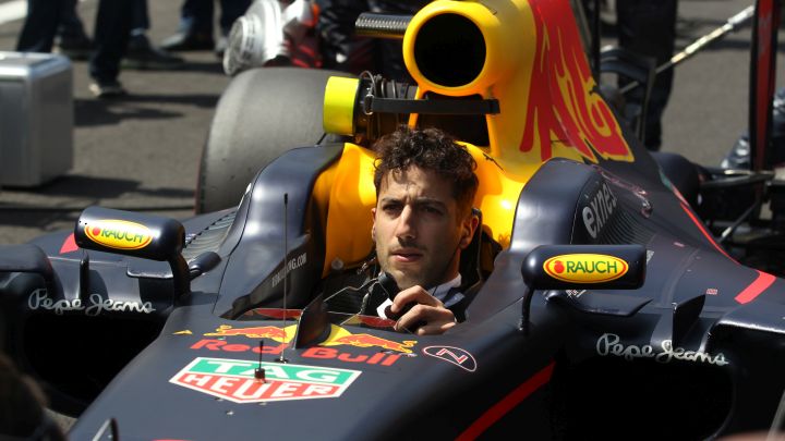 Ricciardo: Hamilton je favorit
