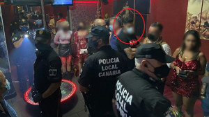 Fudbaleri poznatog kluba uhvaćeni s prijateljicama noći: Zabava počela, policija uletila...