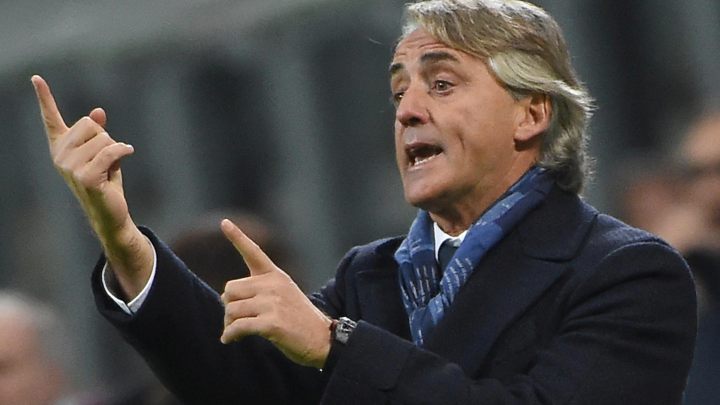 Mancini ne zna s loptom: Osramotio se padom pored terena