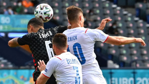 "VAR je teška komedija, nema govora o penalu za Češku"
