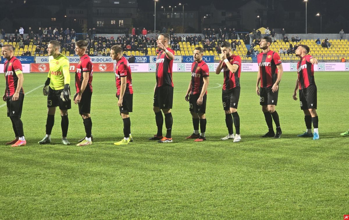 Osmi poraz u nizu, pa žestoki komentari Tuzlaka: "Vraćaj Komazeca u špic on je za ove Lewandowski"