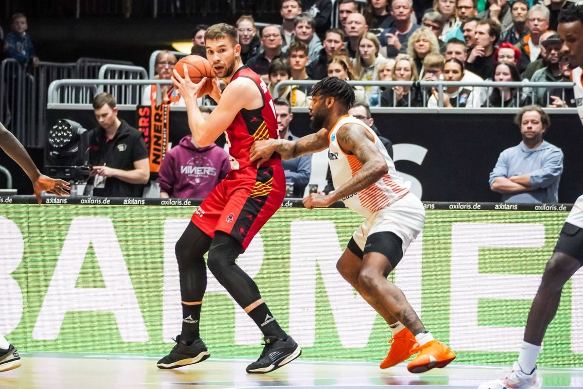 Emir Sulejmanović završio transfer karijere! Emir Sulejmanović završio transfer karijere!