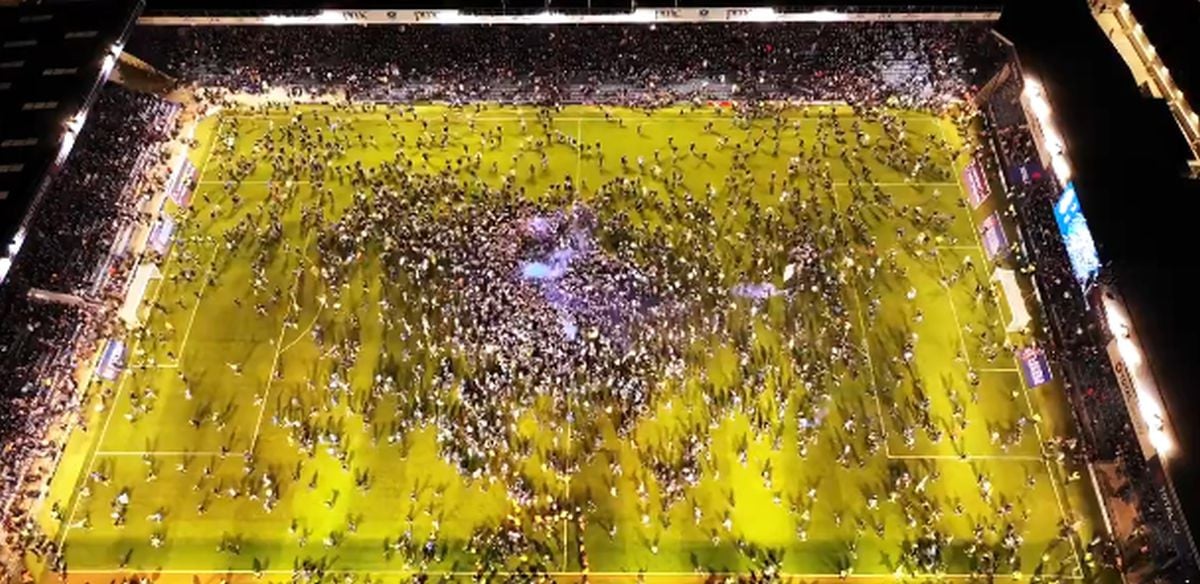 "Mravinjak" na stadionu, navijači u delirijumu: Kultni se klub se vraća nakon 12 godina borbe