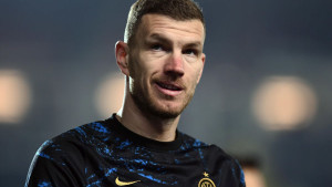 Inter je imao jedan poziv za Edina Džeku, ali sada se više niko ne javlja
