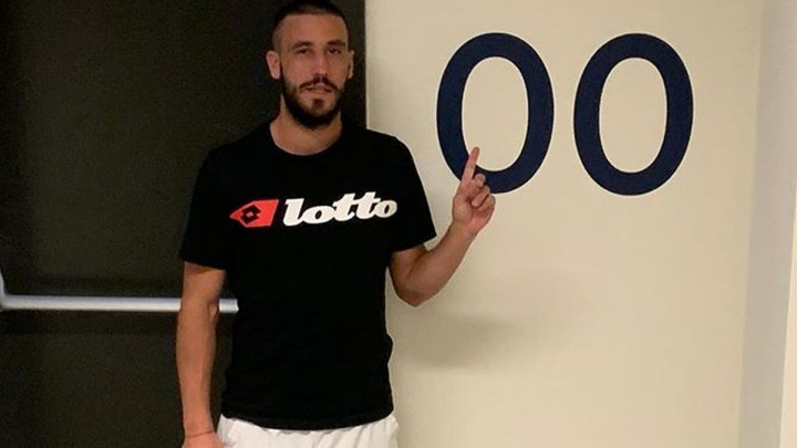 Kako Damir Džumhur trenira u izolaciji? Nema problema dok je tu haustor...