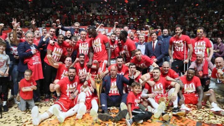 Saopštenje Crvene zvezde: Hvala navijačima za podršku, a "moralnim čistuncima" poručujemo...