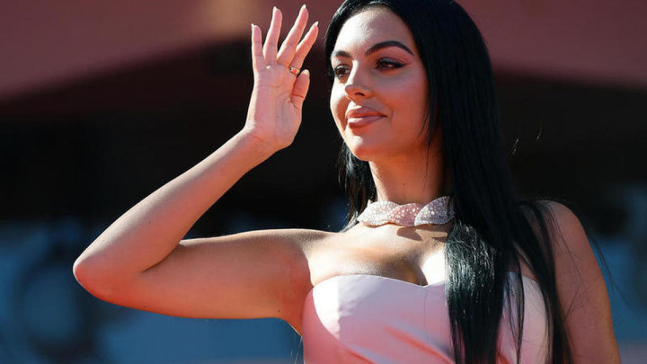 Svi očekuju da Georgina nedjeljom navečer odmara, ali Ronaldo je očito uveo red u kući