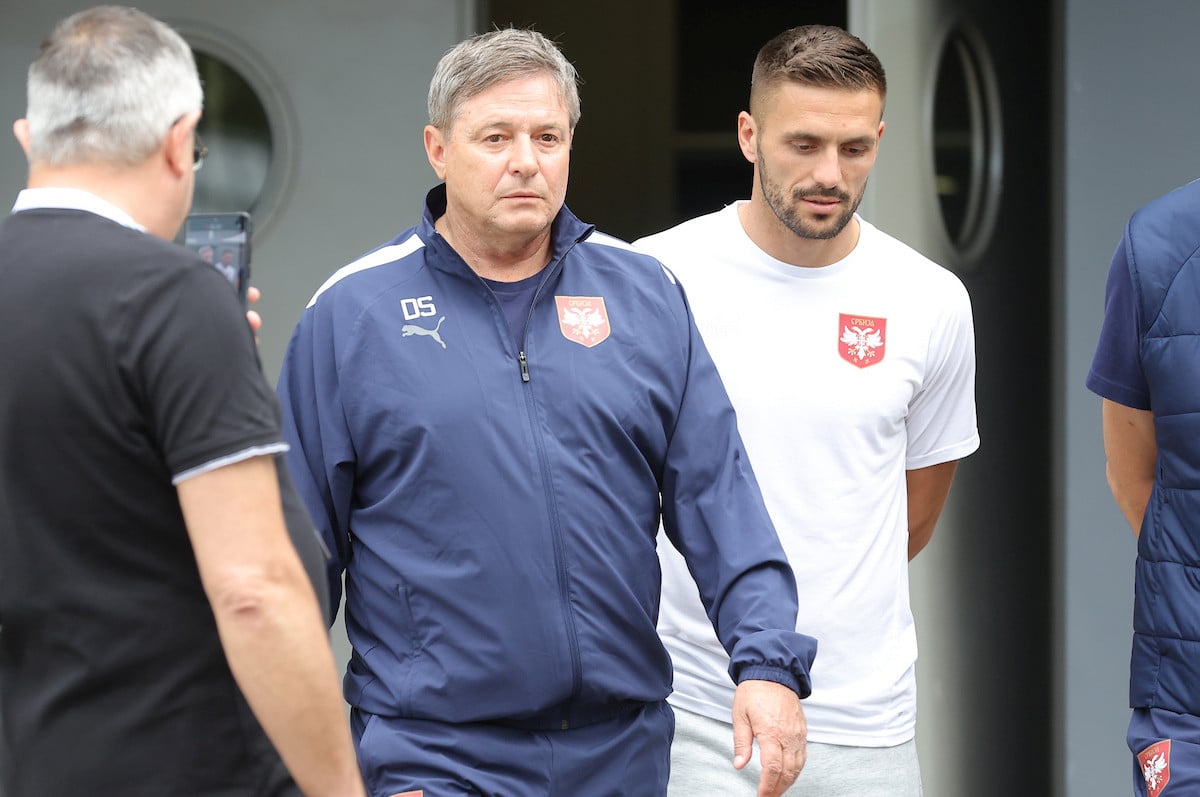 Jučer je sve bilo bajno, a danas hladan tuš: Dušan Tadić nije potpisao za Zvezdu, evo i zašto Jučer je sve bilo bajno, a danas hladan tuš: Dušan Tadić nije potpisao za Zvezdu, evo i zašto