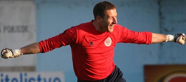 Mitrović karijeru nastavlja u inostranstvu