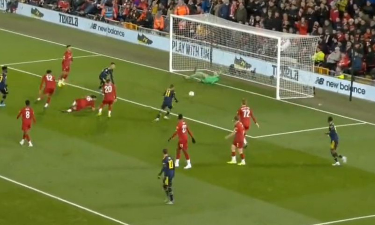 Torreira iz diskutabilne pozicije ekspresno vratio Arsenal u igru