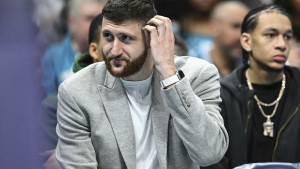 Niko kao Jusuf Nurkić! Izazvao divljenje cijele Amerike kada su vidjeli s kim je došao u dvoranu