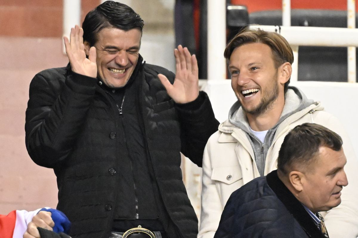 Rakitić nagovijestio transfer Džeke u Hajduk: "Edin zna koliko mi je drag kao osoba" Rakitić nagovijestio transfer Džeke u Hajduk: "Edin zna koliko mi je drag kao osoba"