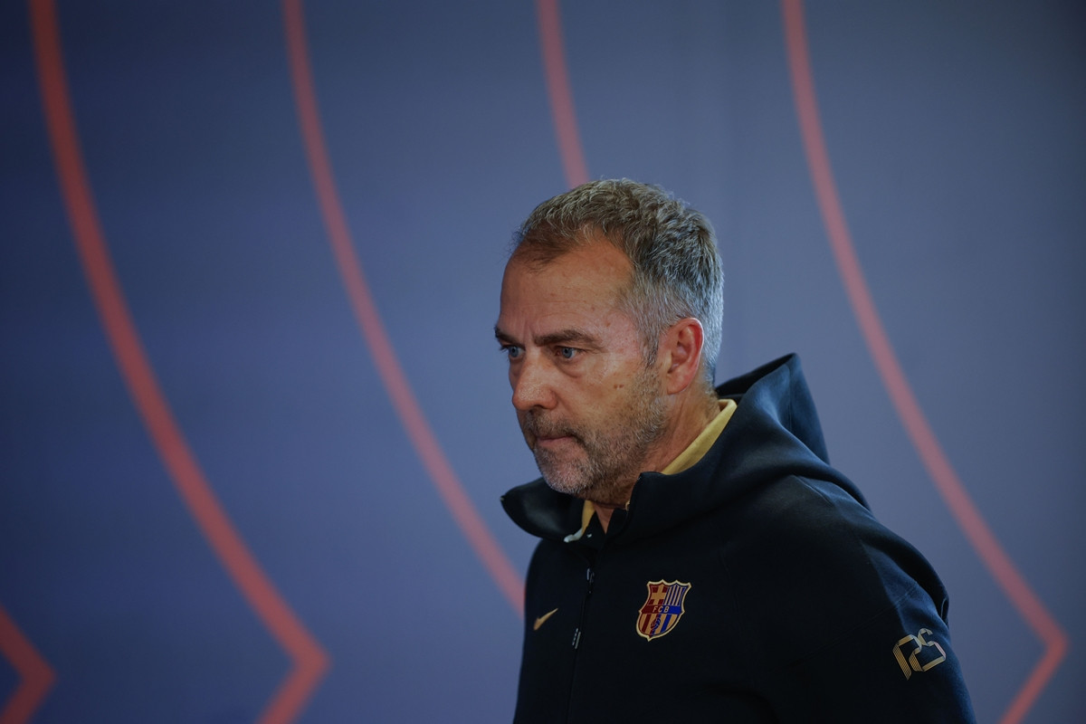 Veliki problemi i tenzije u svlačionici Barcelone: Tri igrača bojkotuju Flicka i žele njegov odlazak