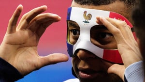 Kylianu Mbappeu zabranjena maska s bojama Francuske - Sada je objavio novu