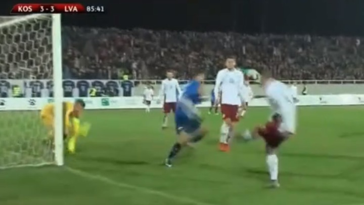Komičan gol Kosova nasmijao je sve osim Latvijaca Komičan gol Kosova nasmijao je sve osim Latvijaca