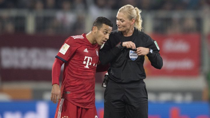 Iranci otkazali prenos meča Augsburg - Bayern jer je utakmicu sudila žena