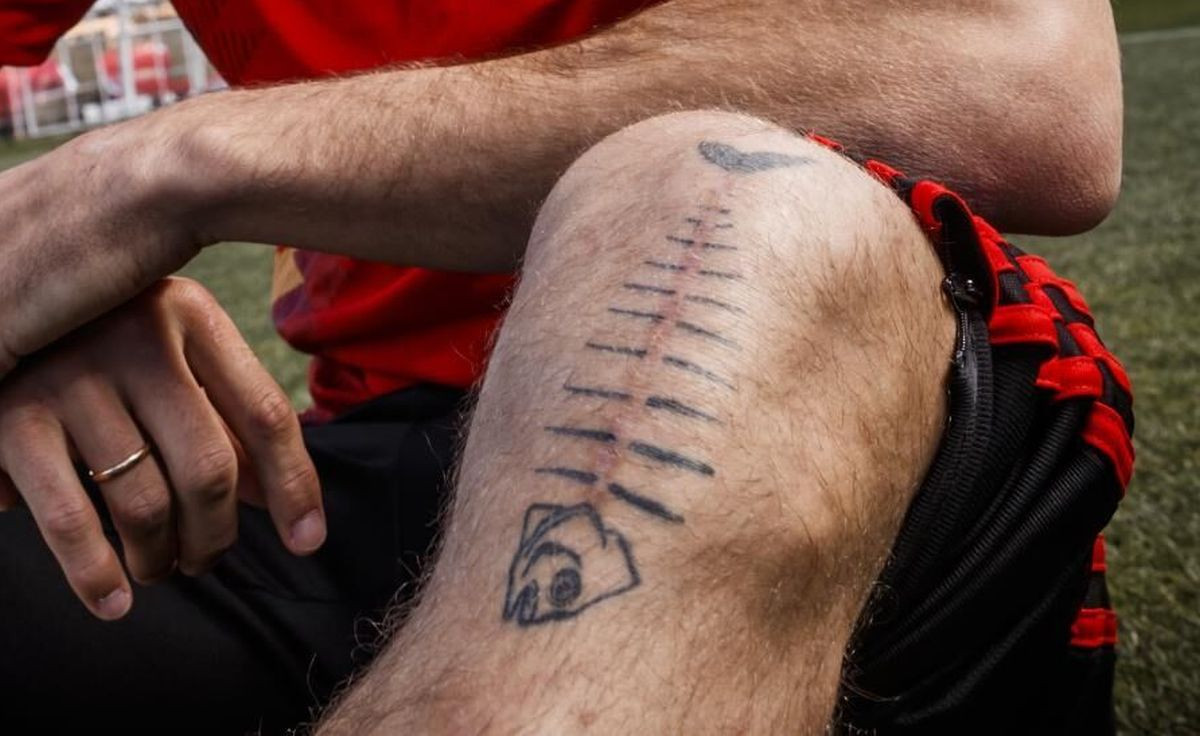 Iza orginalne tetovaže krije se tamna sudbina sjajnog fudbalera  i loša strana fudbala 
