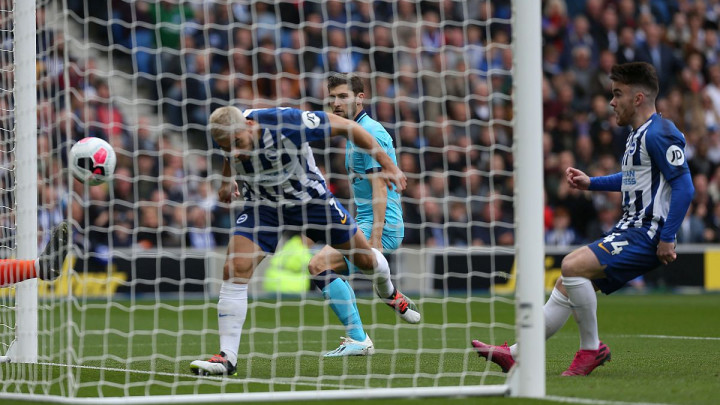 Sumorno popodne za Tottenham: Potop na Amexu, teška povreda kapitena