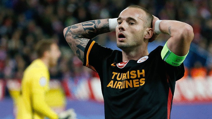 Galatasaray bez milosti:  Rigorozna kazna za Sneijdera