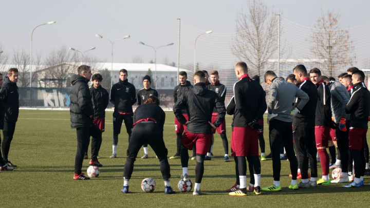 Nogometaši Sarajeva odradili prvi trening pod palicom Vinka Marinovića
