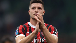 Šta god da je probao, propao je: Luka Jović doživio potpuni krah karijere!