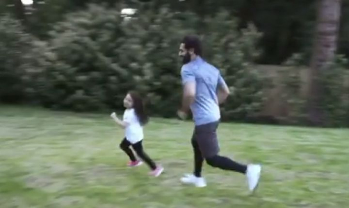 Salah u dvorištu napravio mali trening centar, a komšije otkrile šta najviše vježba Salah u dvorištu napravio mali trening centar, a komšije otkrile šta najviše vježba