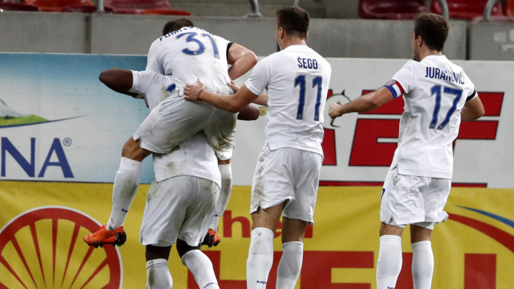 Ludnica na Poljudu: Hajduk dobio Dinamo, tri igrača isključena