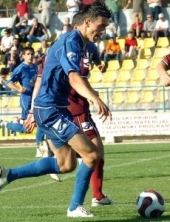 Gavran blizu klupe Posušja