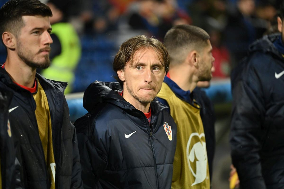 Modrić bi od sramote u zemlju propao: Užasni povici Hrvata u Podgorici, UEFA mora reagovati!