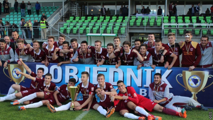 Juniori Sarajeva osvojili Kup, pa provocirali ljute rivale