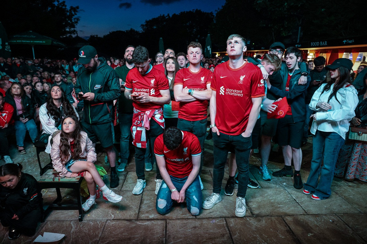 Kobno finale Lige prvaka: Samoubistvo dva navijača Liverpoola, aktivirale se stare traume
